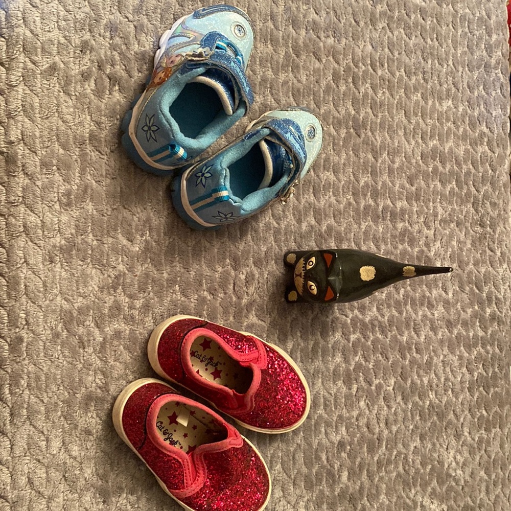 Girls Size 6 Sneakers
